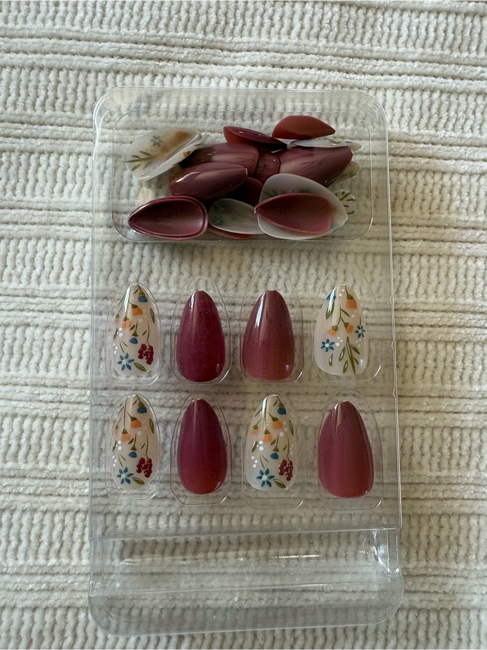 Mauve Floral Press-On Nail Set - Women Makeup Press-On Nails